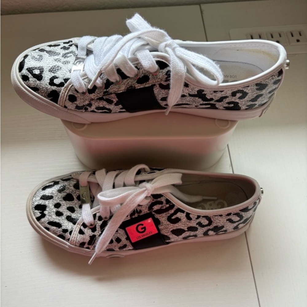GBG Los Angeles Kids Sneakers - Black and White Leopard